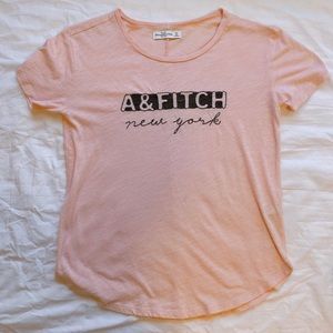 light pink abercrombie & fitch tee